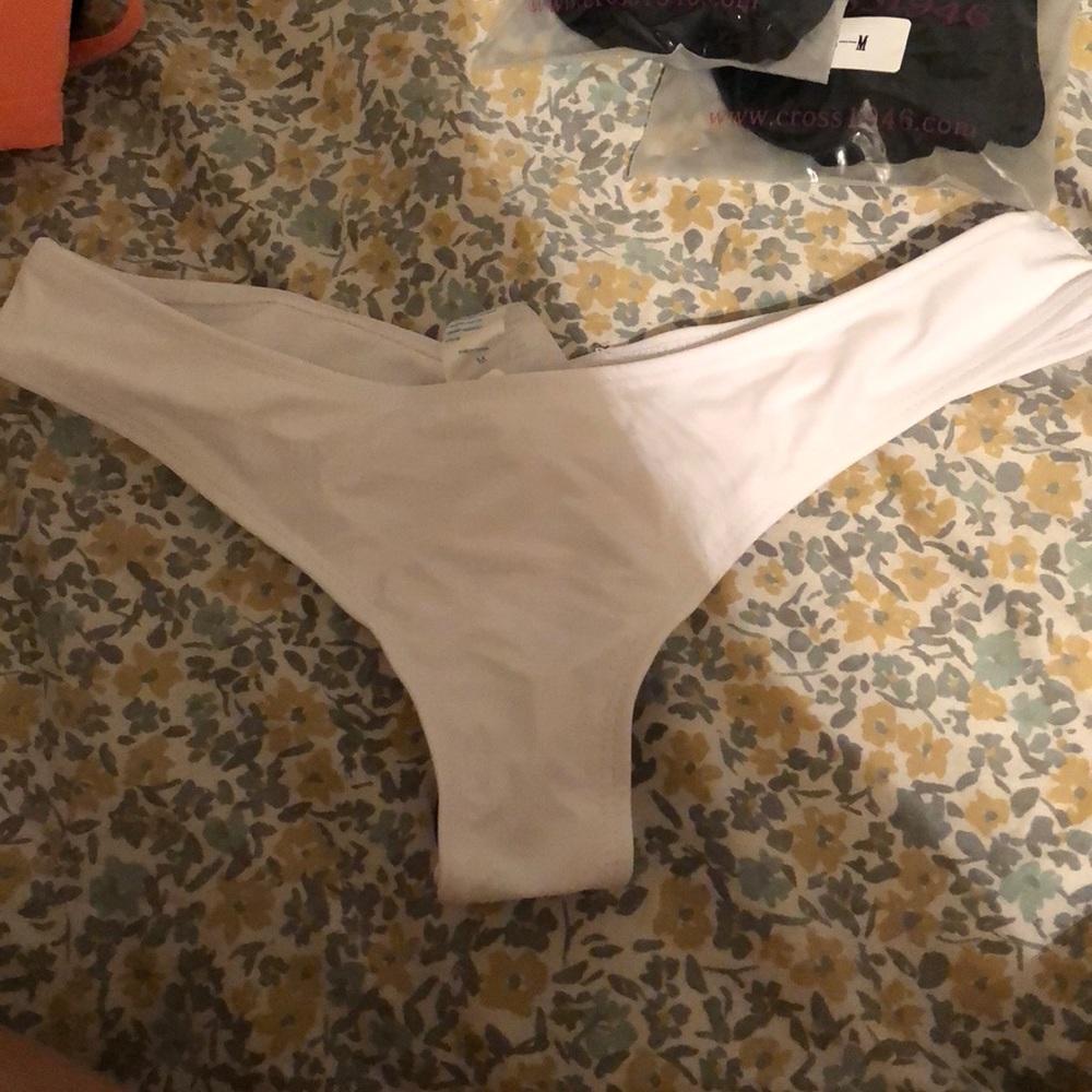 Bikini Bottom ! CHEEKY